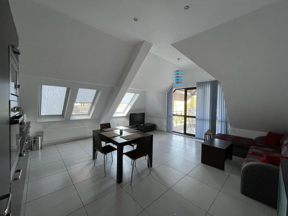 Stunning 2-Bed Apartment In Sea Resort Varna Saints Constantine and Helena Exteriör bild