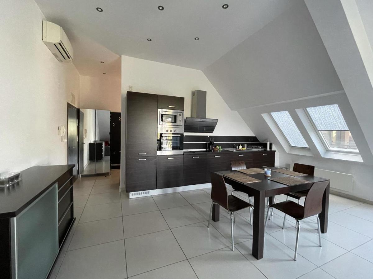 Stunning 2-Bed Apartment In Sea Resort Varna Saints Constantine and Helena Exteriör bild